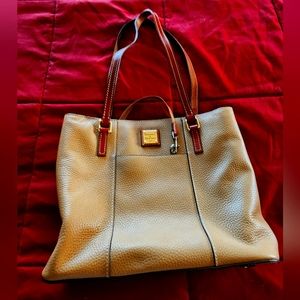 Dooney & Bourke purse